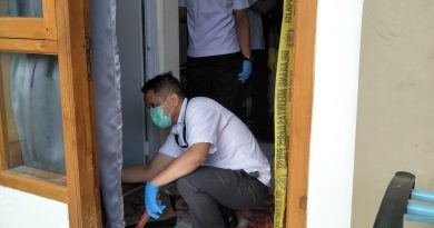 Remaja Putri Nyaris Tewas Digorok Pria Misterius di Kamar Kos Remaja Putri Nyaris Tewas Digorok Pria Misterius di Kamar Kos