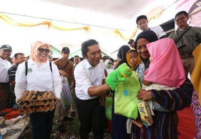 Dari Desa dan Pulau Terluar, Penjabat Gubernur Banten Al Muktabar Tangani Stunting