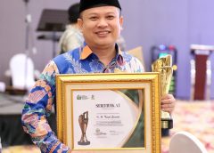 Wakil Ketua DPRD Kota Tangerang, Turidi Susanto, dinobatkan sebagai Legislatif Terbaik dalam Bidang Komunikasi dan Keterbukaan Informasi Publik Tingkat Kota/Kabupaten