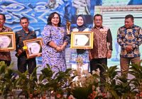Bupati Serang Ratu Zakiyah Terima Penghargaan Pimred Award 2025