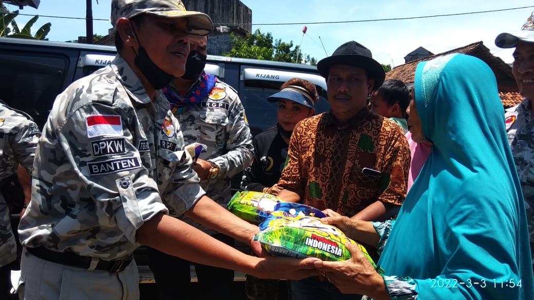 OKP RGPI Bantu Korban Banjir di Kota Serang