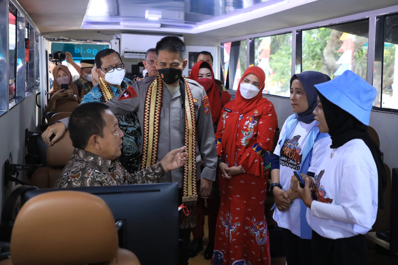 Roadshow Bus Antikorupsi KPK 2022 di Bandar Lampung Resmi Dibuka