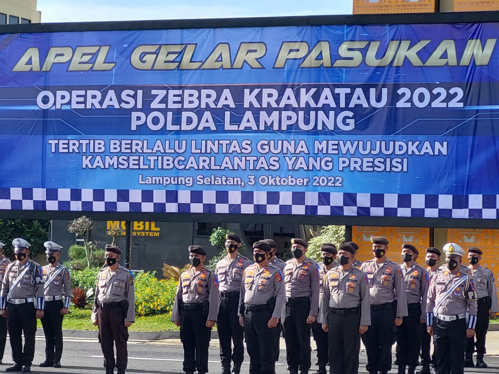 Apel Gelar Operasi Zebra Polda Lampung Di Awali Dengan Mengheningkan Cipta Bagi Korban Tragedi Bola di Kanjuruhan