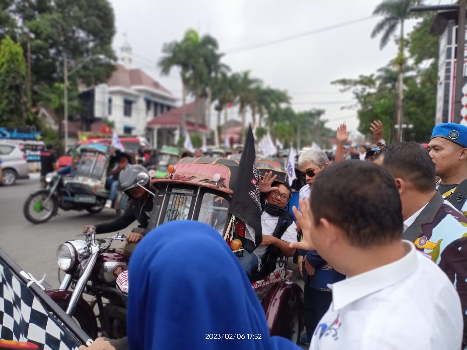 Ekspedisi Toba- HPN 2023: Asyiknya Jalan-Jalan Sore dengan Becak Motor Siantar
