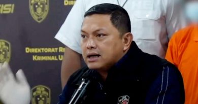Jaringan Mafia Umroh Dibongkar Polda Metro Jaya, Jemaah Dirugikan Hingga 100 Miliar Jaringan Mafia Umroh Dibongkar Polda Metro Jaya, Jemaah Dirugikan Hingga 100 Miliar