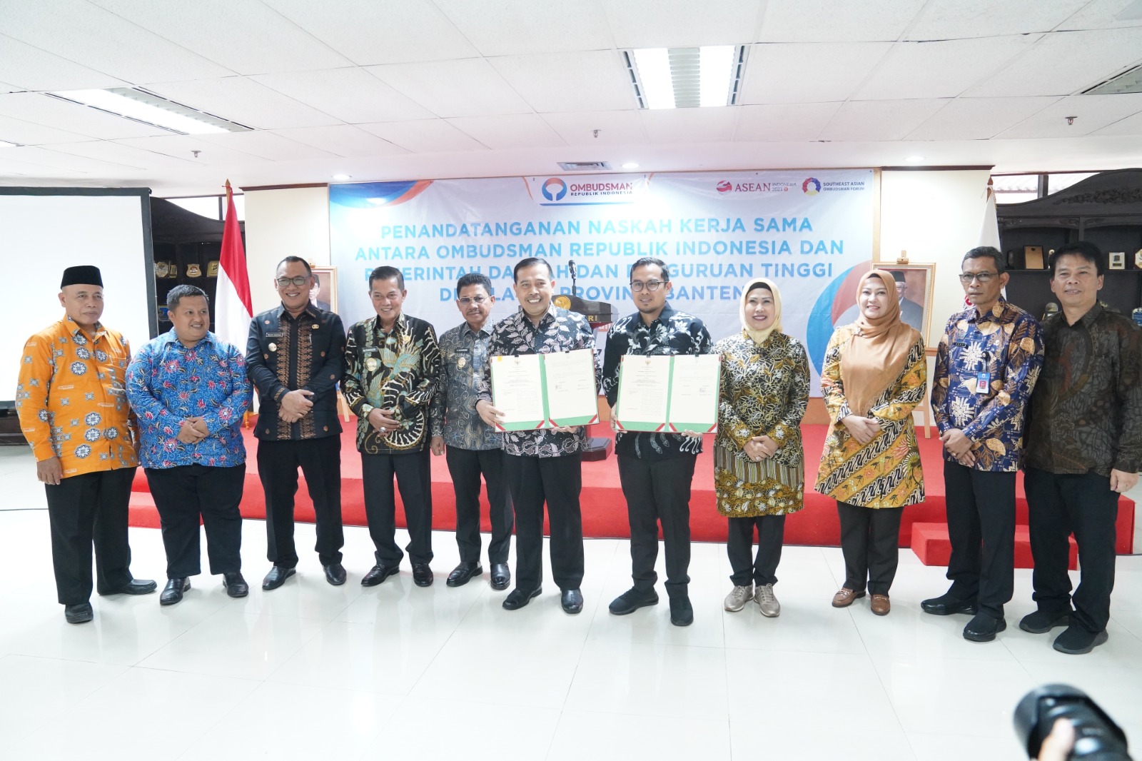 Komitmen Tingkatkan Kualitas Pelayanan Publik, Pemprov Banten, Pemkab dan Pemkot se-Banten serta Unsera Jalin Kerja Sama Dengan Ombudsman RI