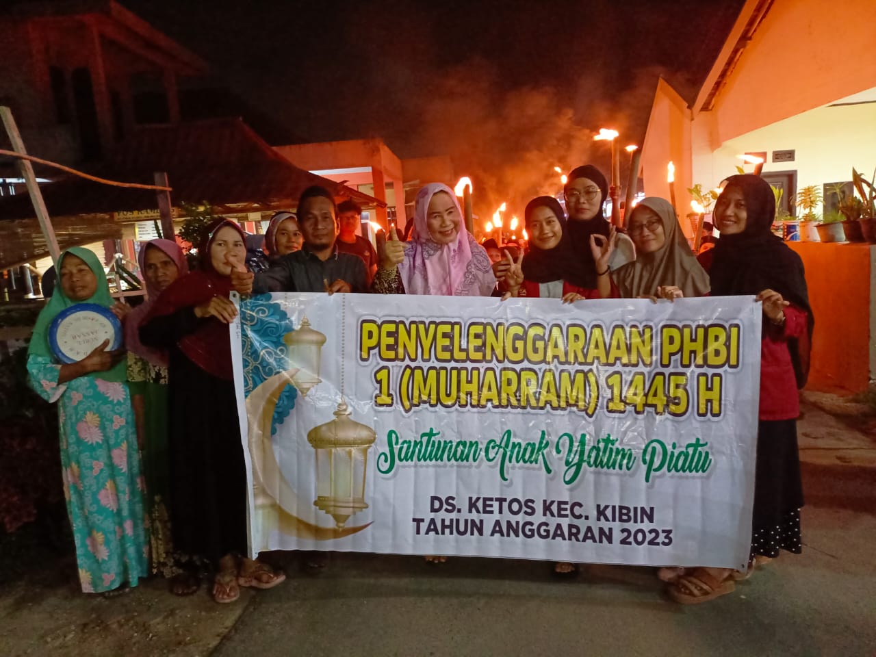 Peringati Muharram 1445 H, Pemerintah Desa Ketos Adakan Pawai Obor Dan Santuni Anak Yatim