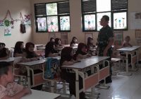 Babinsa Koramil 0602-14/Pabuaran Berikan Wawasan Nusantara Kepada Siswa SD Negeri Calung