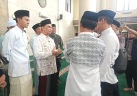 Wakil Gubernur Banten A Dimyati Melaksanakan Salat Idul Fitri 1446 H di Masjid Agung Ar Rahman Pandeglang
