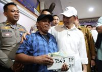 Tinjau Pelayanan UPT Samsat Cilegon, Wagub Banten A Dimyati Natakusumah Tegaskan Jangan Ada Pungli