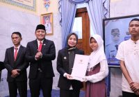 Bupati Ratu Zakiyah Lepas 19 Siswa Asal Kabupaten Serang Berangkat ke Sekolah Rakyat Tangsel