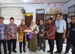 Bupati Pandeglang Dewi Setiani Resmikan Hibah Rumah untuk Warga Mandalawangi