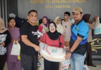 Kecamatan Larangan Kota Tangerang Salurkan Bantuan Sosial untuk Anak Terlantar dan Disabilitas