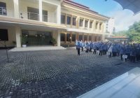 Disperindag Banten Gelar Apel Pagi, Pembina Apel Apresiasi Prestasi PPID Raih Peringkat 3 Keterbukaan Informasi Publik Disperindag Banten Gelar Apel Pagi, Pembina Apel Apresiasi Prestasi PPID Raih Peringkat 3 Keterbukaan Informasi Publik